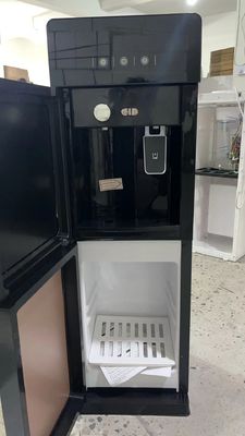 Stand Installation Warmkaltwarmes Wasserverteilgerät mit Sicherheitsschloss für das Home Office