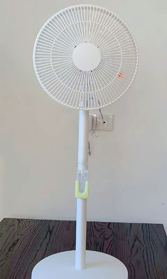 Handelsüblicher Kühlventilator mit drei Windgeschwindigkeiten